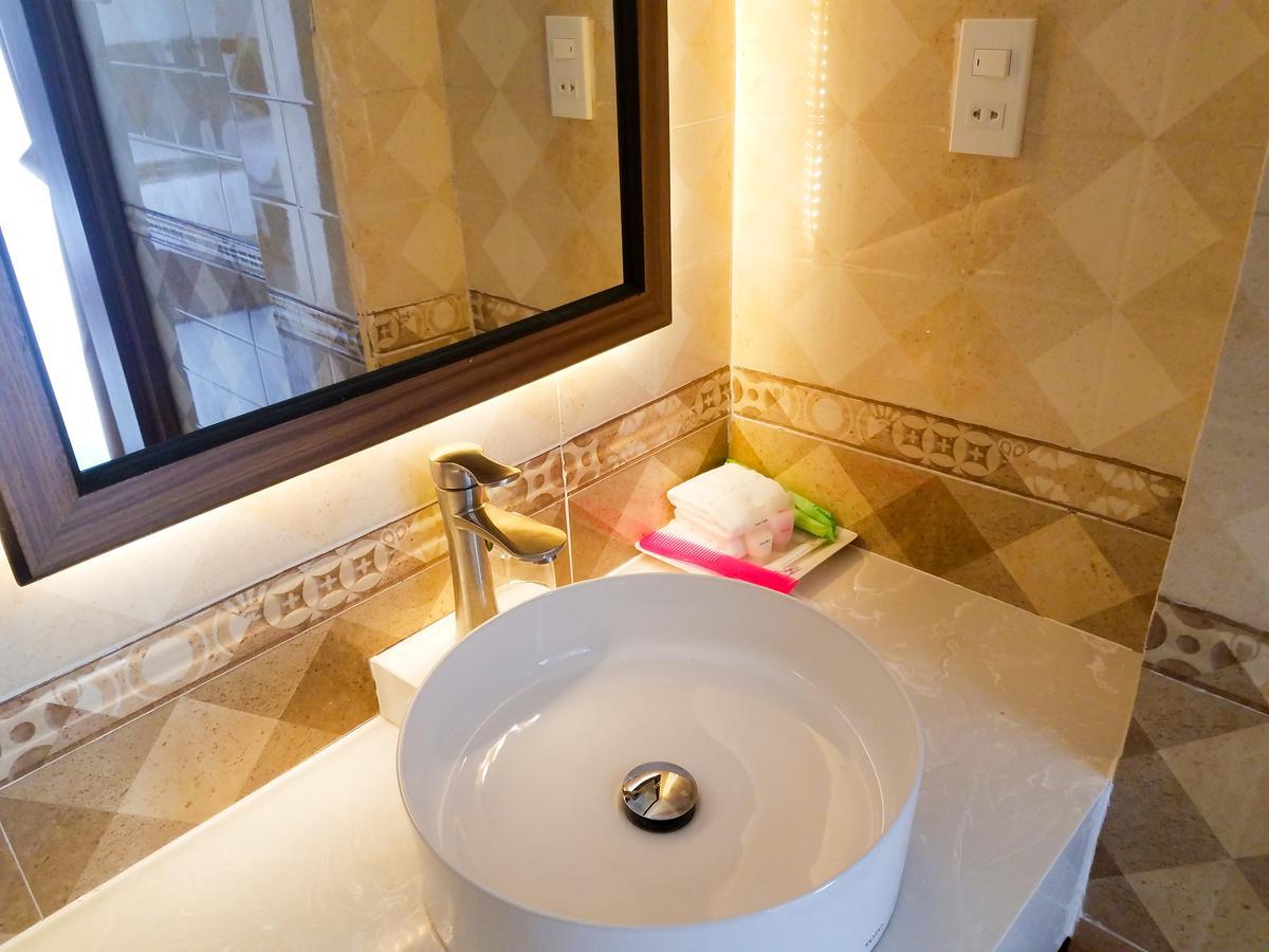 Diamond Hotel Дуонг-Донг Экстерьер фото